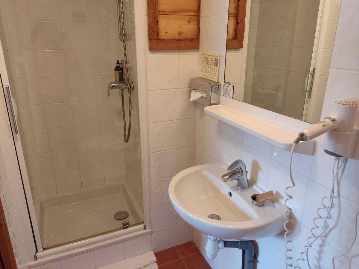 Epicea Lodge Hotel Et Camping Pralognan-la-Vanoise Bagian luar foto