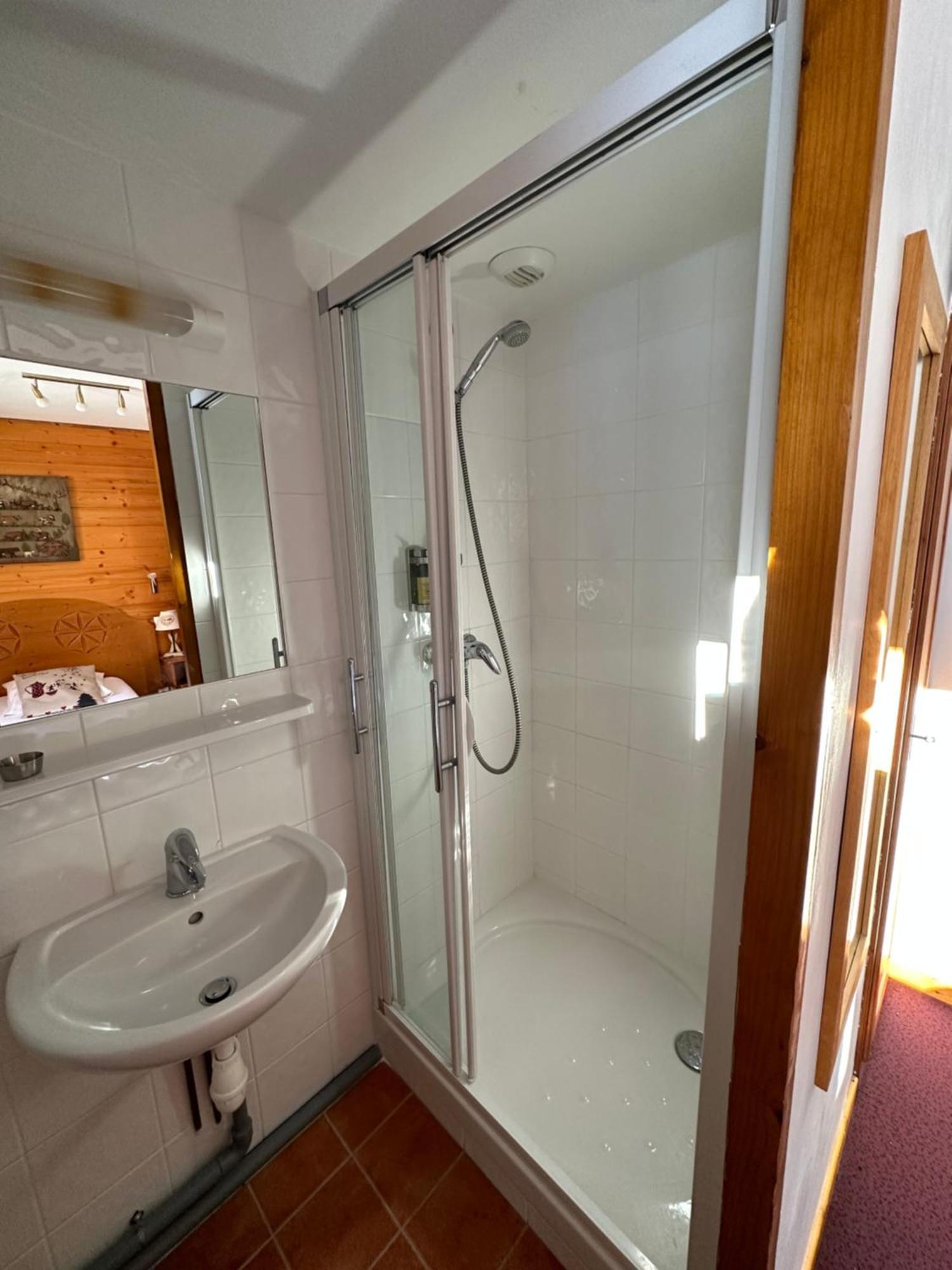 Epicea Lodge Hotel Et Camping Pralognan-la-Vanoise Bagian luar foto